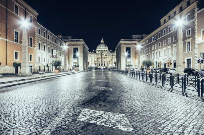 Desert in The City: Long Exposure Night Photography by Genaro Bardy