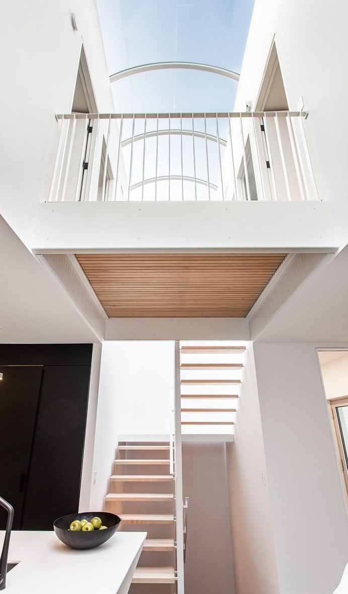 Reinventing the Shoebox House / Fugere Architecture