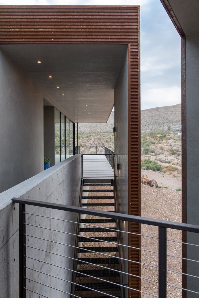 Sustainable desert home, Hoogland Architecture