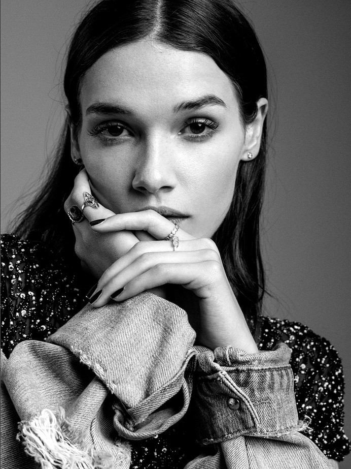 Jessica by Krzysztof Frankiewicz & Aleksandra Rożniata #white #revs #black #fashion #magazine