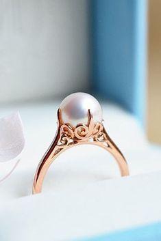 Pearls never go out of fashion!