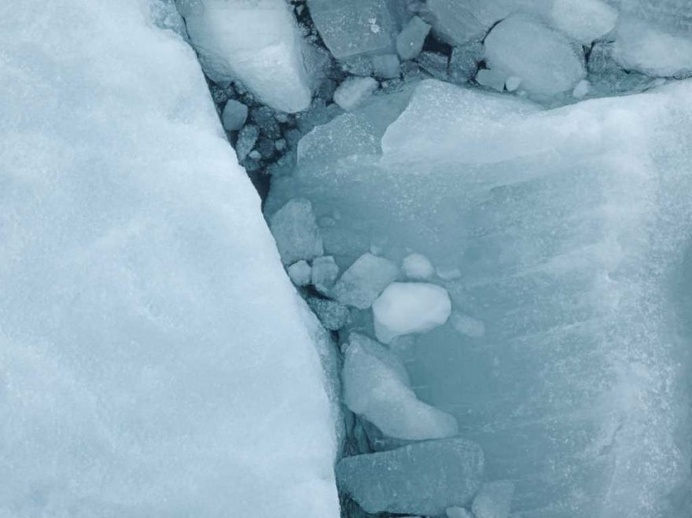 Fractures, North Pole, 89 degrees N
