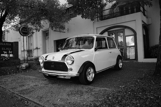 Classic Cars #mini #classic #lucasvazquez #cooper #car