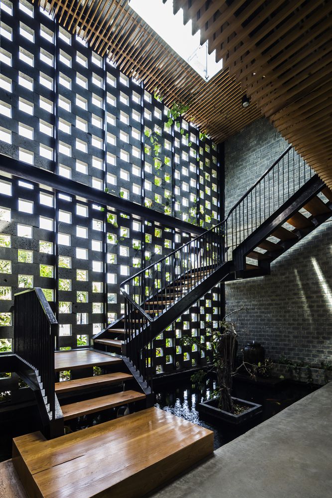 DESINO Eco Manufactory Office / Ho Khue Architects