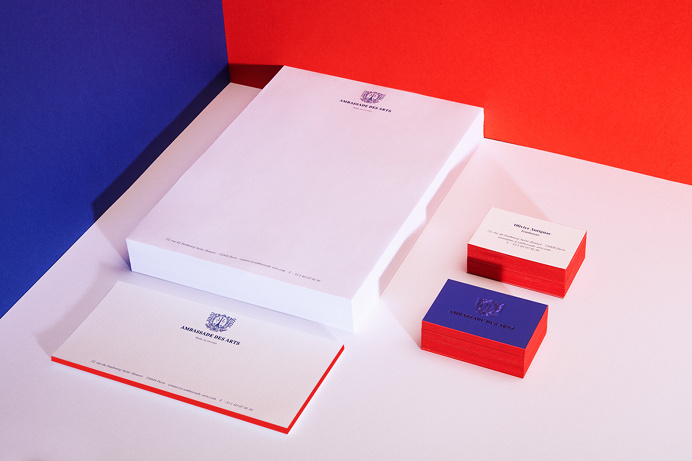 ambassade des arts blue packaging branding modern cool inspiration designblog www.mindsparklemag.com