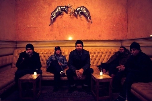 Move That Jukebox! » Deftones lançará álbum com covers de nomes inusitados #deftones