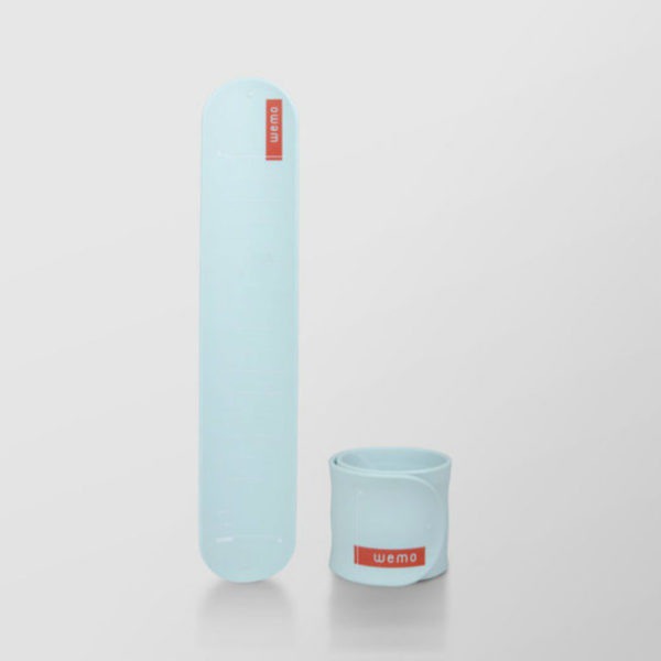 Wearble Armband Memo Jot down your thoughts right when you get them with the Wearable Armband Memo. It is a waterproof, silicone band that wraps around your wrist, making it easy to take notes and not forget them! It has a unique coating that erases marks with the rub of a finger.
