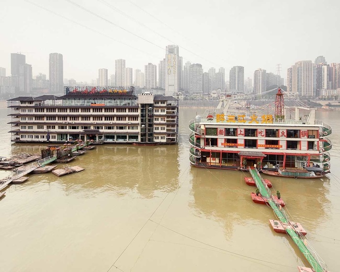 Chongqing: City of Rivers by Maciej Leszczynski