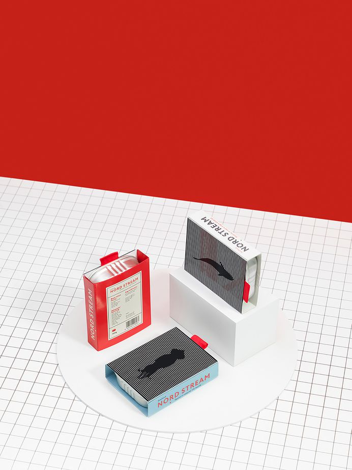 NORD STREAM is a line of preserved foods offering five different varieties: sardine, smoked mussels, crab, octopus, squid. Its unique branding and packaging design, designed by LOCO Studio, stands out for its interactivity and responsiveness. For more of the most beautiful design visit mindsparklemag.com
