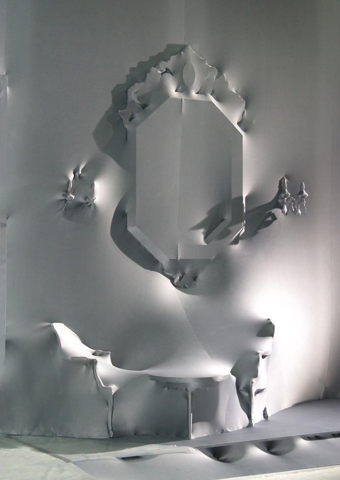 Installatie voor Gaultier door Makkink & Bey - architectenweb.nl #sculpture #fashion #exposition #gaultier #design