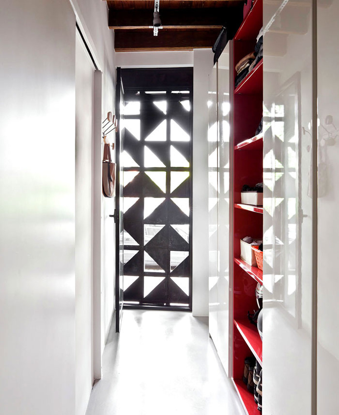 SuperLimao Studio Designed Urban House With Artistic Facade - #decor, #interior, #homedecor, #house, #home, #door