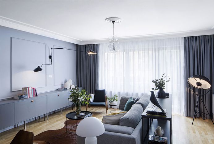Urban Chic Bachelor's Apartment Located in Bucharest - InteriorZine