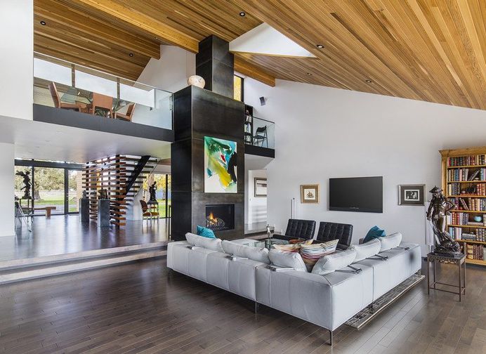 Redmond Ranch Gets Three Modern Additions and Stylish Interiors 7