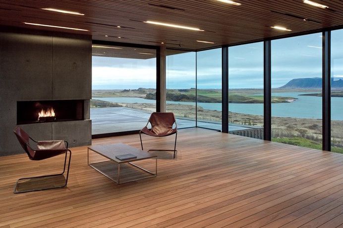 A Concrete Vacation Home as Minimal as a Gallery 22