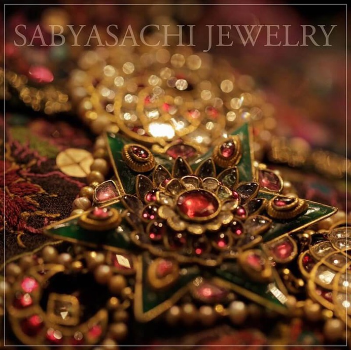 Jewellery Courtesy: Sabyasachi Heritage Jewelry