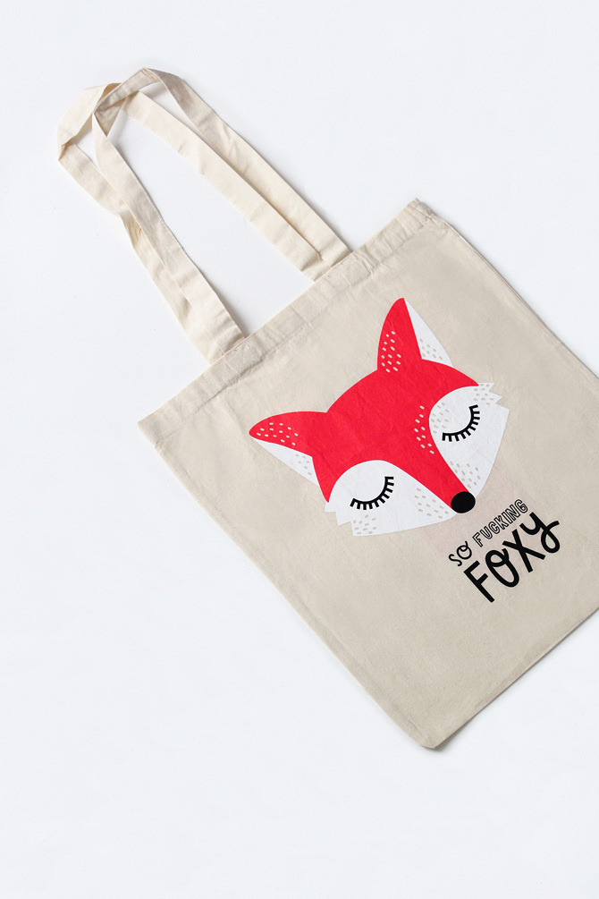 #nordic #design #graphic #illustration #danish #bright #simple #nordicliving #living #interior #kids #room #tote #bag #foxy #fox #red