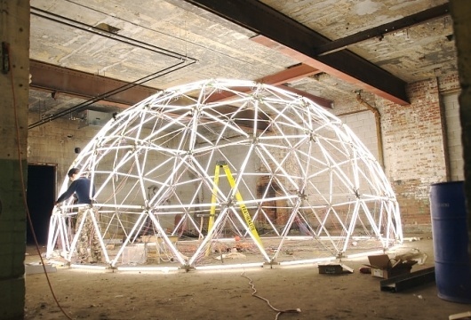 mmbartosik #fluorescent #design #tube #art #light #aluminium