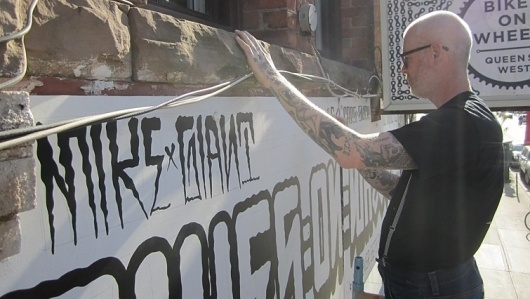 bow1.jpg 755×426 pixels #giant #graffiti #sign #painted #mike #painter #tattoo #hand
