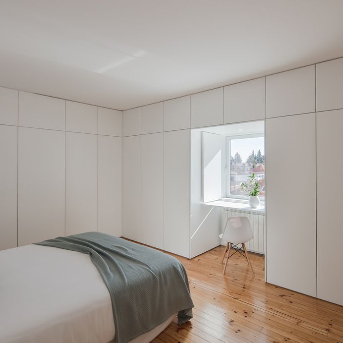 Sao Francisco House by Filipe Pina