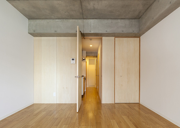 Yushima Apartment by Nakae Architects