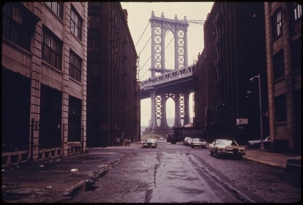 PHOTOS: Here Is What Brooklyn Was Like In The Summer Of 1974 - Business Insider #danny #lyon #manhattan #bridge #tower #brooklyn