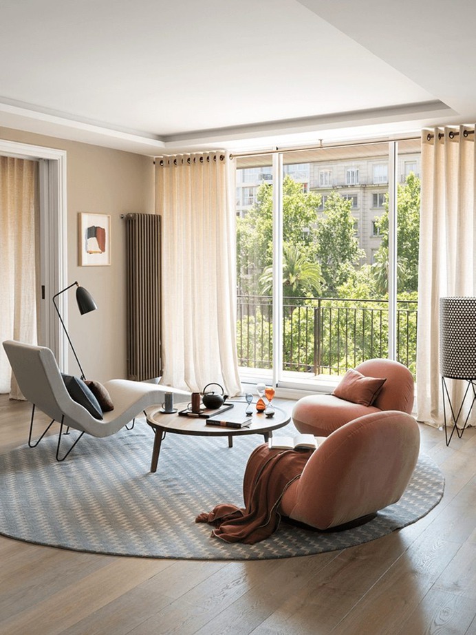 Elegance and Sobriety in a Contemporary Home: Diagonal House