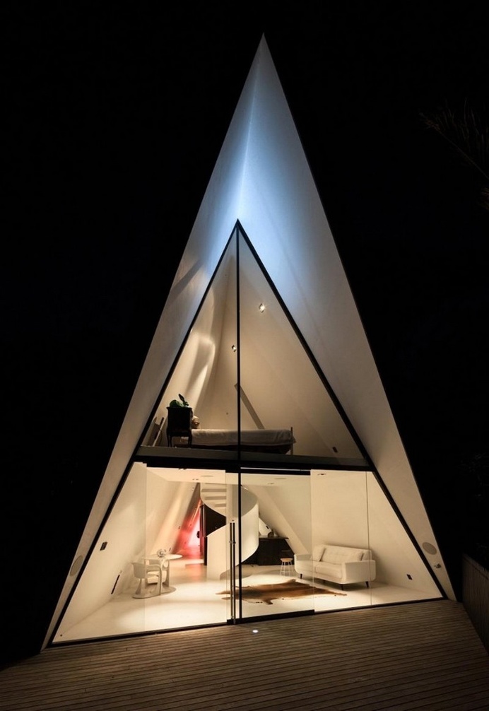 Tent House / Chris Tate Architecture