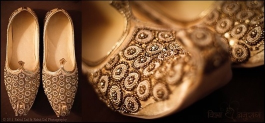 Indian Weddings #shoes #lal #india #delhi #indian #photogrphy #jooti #rahul #wedding