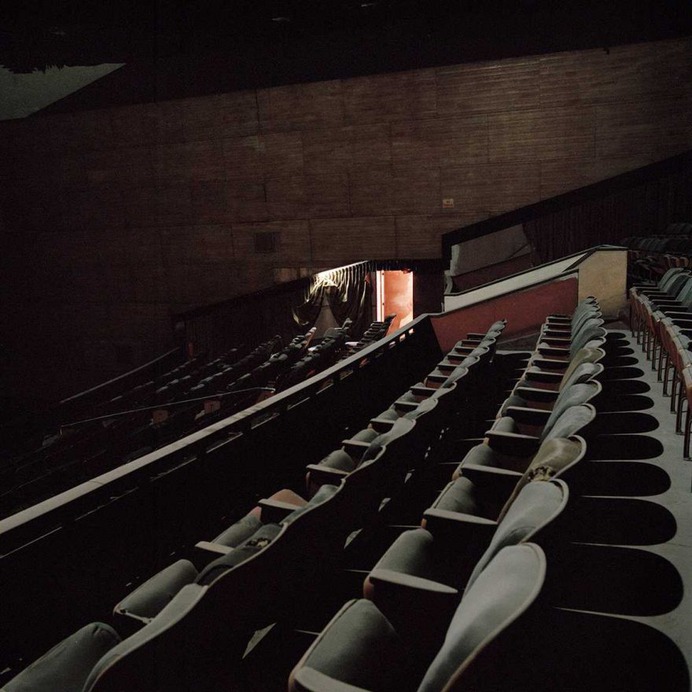Photographer Carolina Sandretto Documents Old Movie Theatres in Cuba
