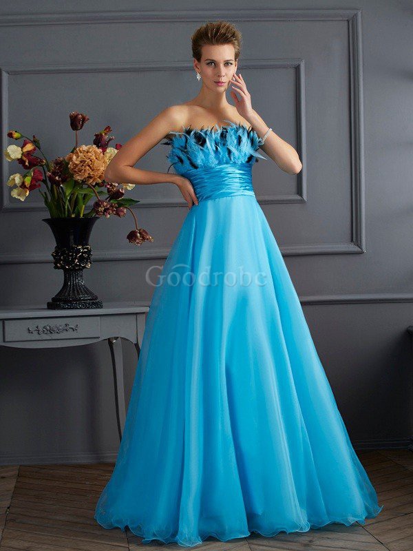 Robe de soirée de princesse avec zip longueur au ras du sol en chiffon de bustier