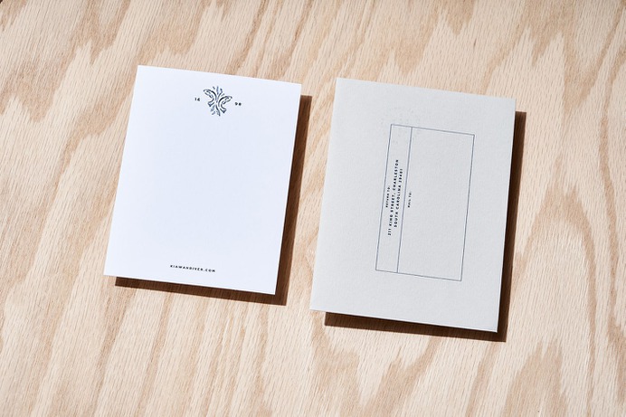 Kiawah River Branding - Mindsparkle Mag Clean and beautiful branding for Kiawah River by Stitch Design Co. #logo #packaging #identity #branding #design #color #photography #graphic #design #gallery #blog #project #mindsparkle #mag #beautiful #portfolio #designer