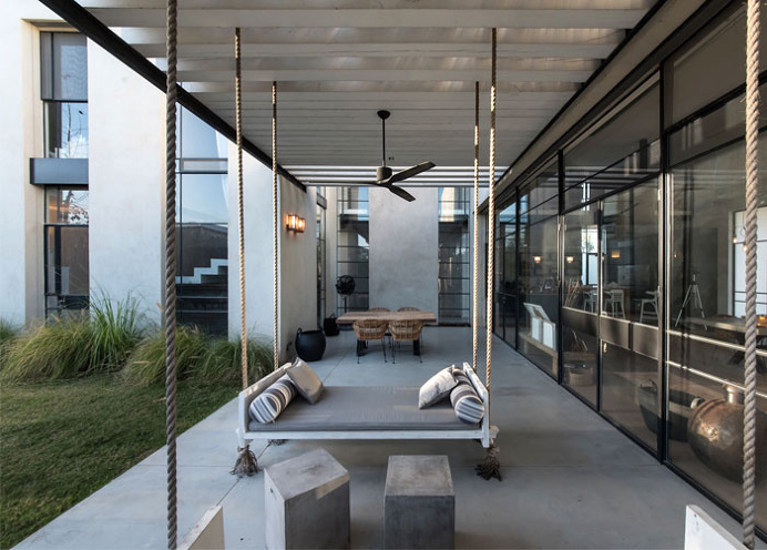 L-Shaped House by Neuman Hayner - #architecture, #house, #home, #decor, #interior, #homedecor,