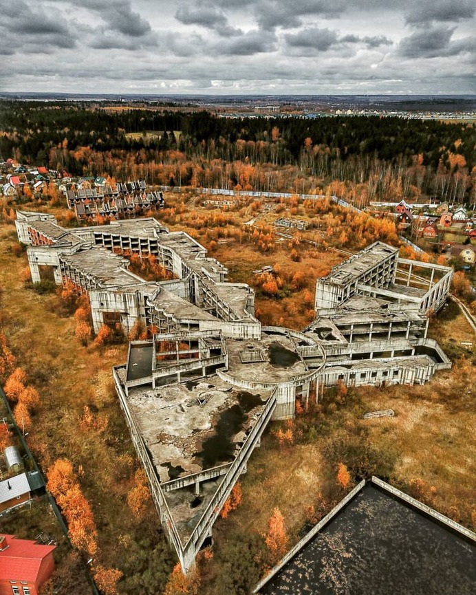 Abandoned Russia: Spectacular Urbex Photography by Lana Sator