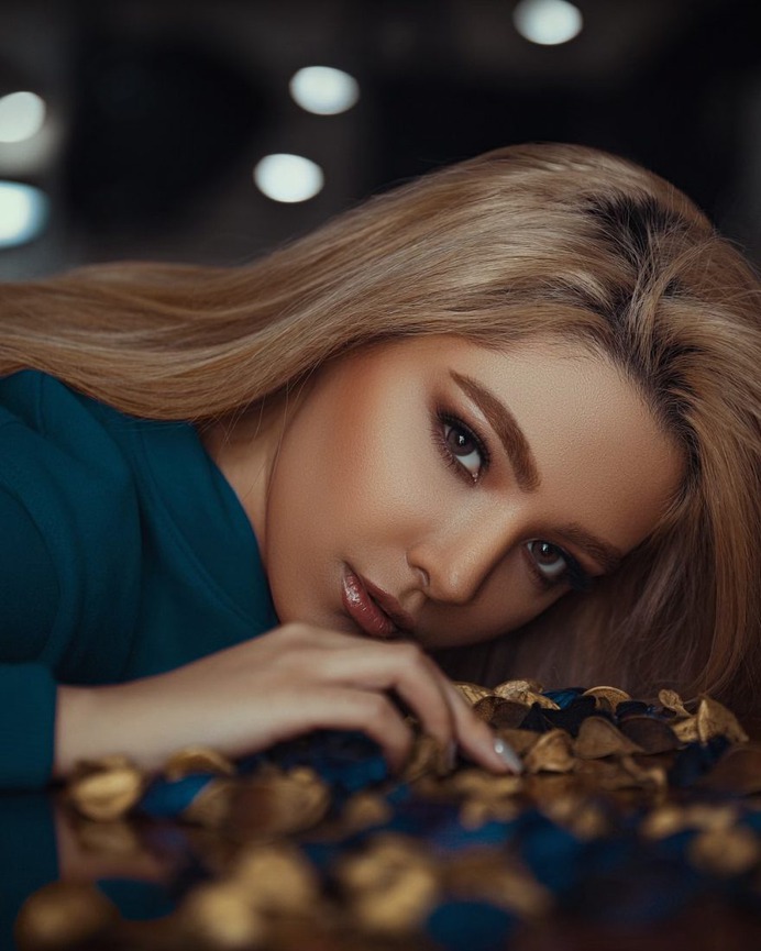 Gorgeous Beauty and Lifestyle Photography by Pouriya Kafaei