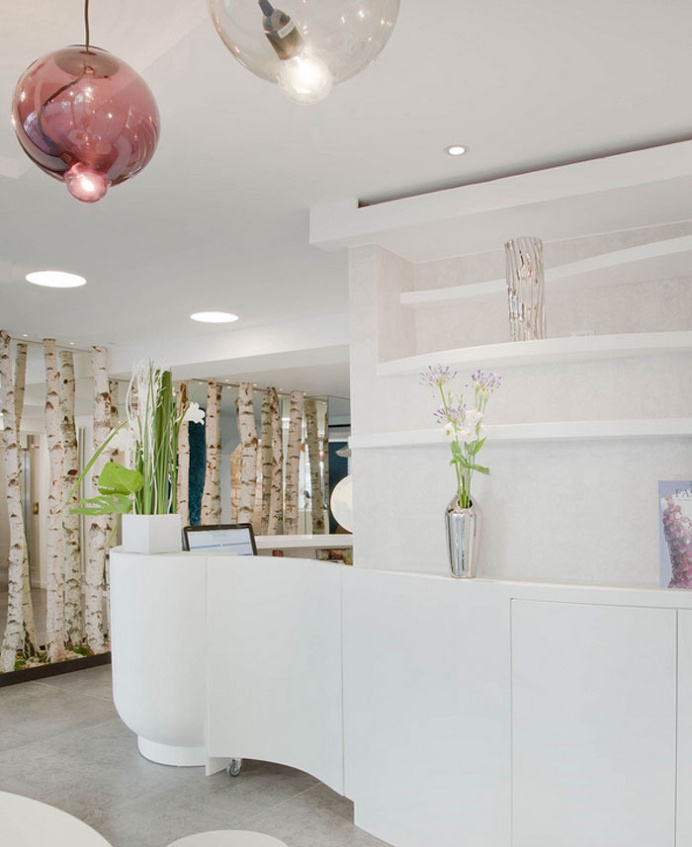 Colorful and Trendy Parisian Hotel Decor