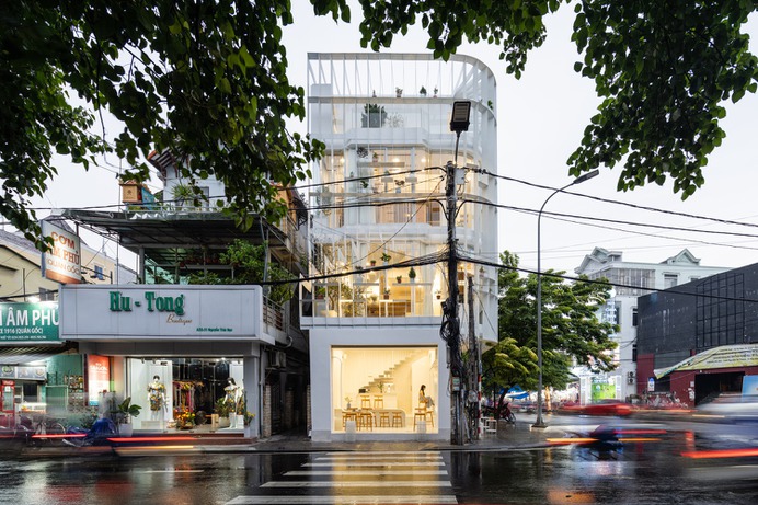 Tiam Coffee Shop & Home / Nguyen Khai Architects & Associates,© Quang Dam