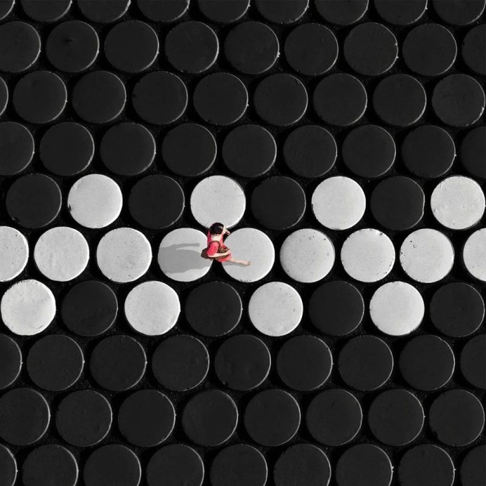 Diletta Pacifici Takes Incredible Minimalist and Colorful Urban Photography