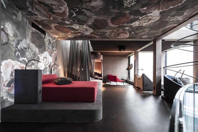 Mohr Life Resort: The theatrical spa by noa network of architecture