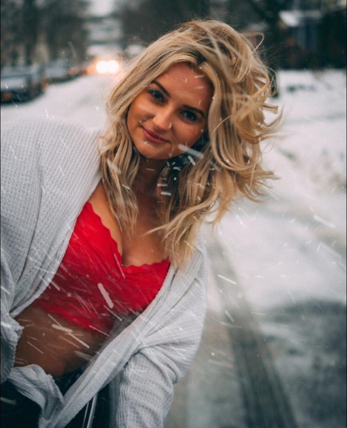Moody and Vibrant Lifestyle Photography by Fritz Haywood