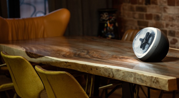 This ferromagnetic speaker looks like magic
