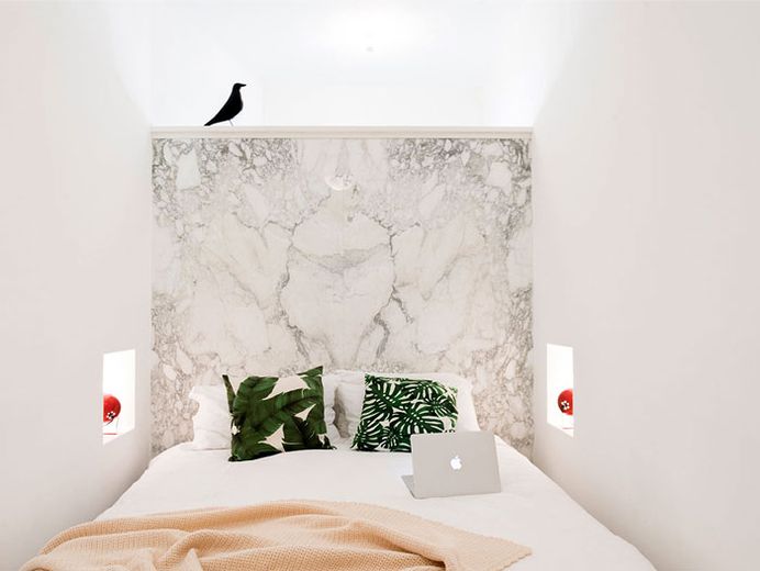 House in Sicily Renewed with Sophisticated Simplicity and Traditional Materials