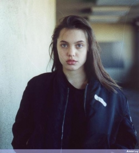 Yung Angelina. #fashion #inspiration #bomber #russian carpet #angelina jolie #revolt #trends