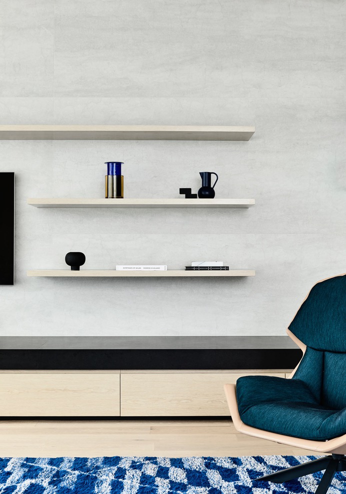 The Modern Glen Iris House Celebrates Unique Furnishings and Artwork - Design Milk