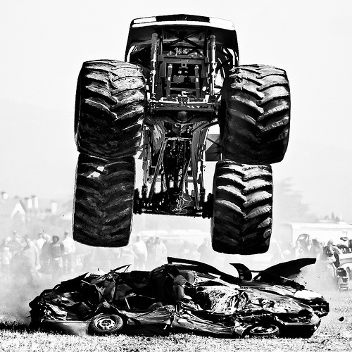 soggetti smarriti #truck #photo #hdr #monster