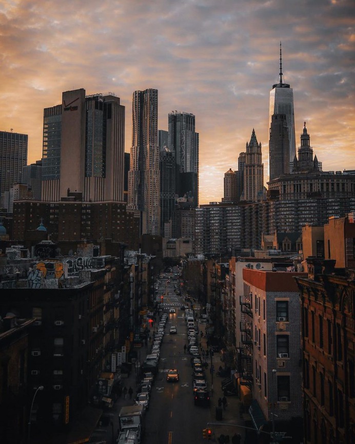 Cinematic Street Photography in New York by Ray H. Mercado