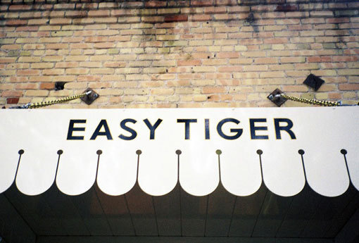 land_easytiger_03 #interior #identity #restaurant #bar