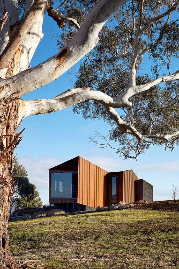 Breakneck Gorge Oikos Designed as an Indulgent Retreat from the City 1