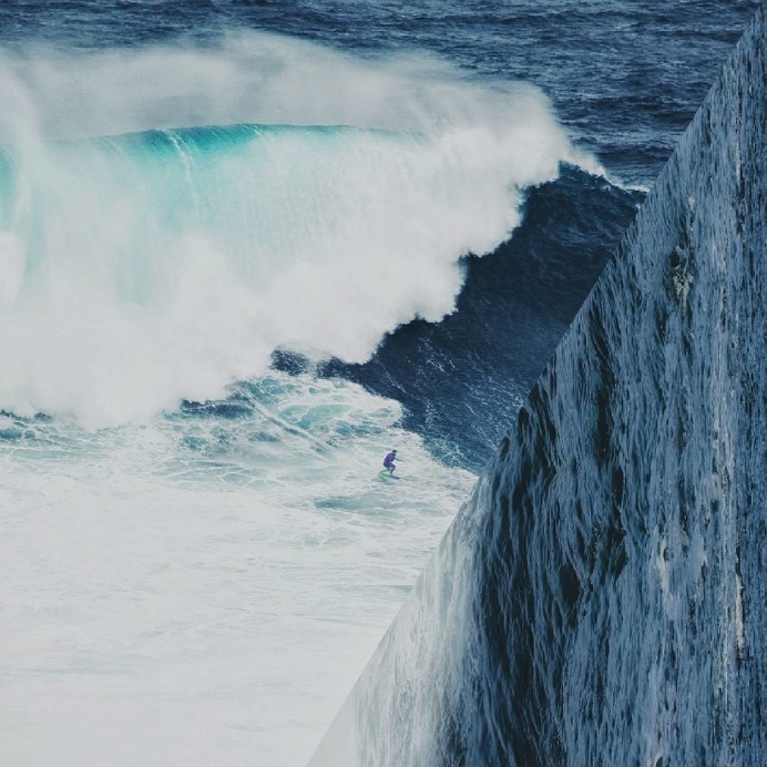 Herri Susanto on Instagram: "🌊 🏄 . 📷 photo by @robertbye from @unsplash #unsplash #makeday ⏩edited by Me™ #ig_captures_collab