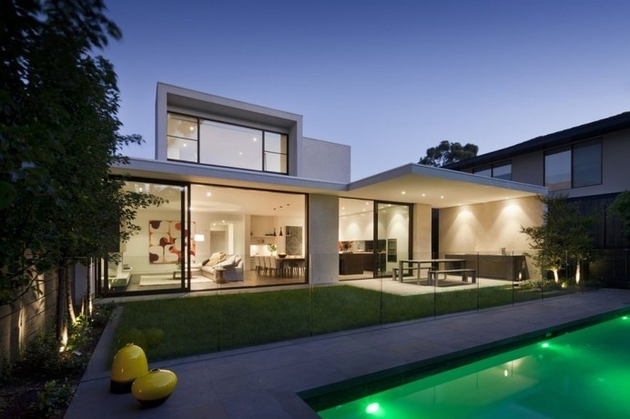 Gorgeous House Oriented Towards Sustainable Design: Malvern House by Lubelso #architecture #house #modern