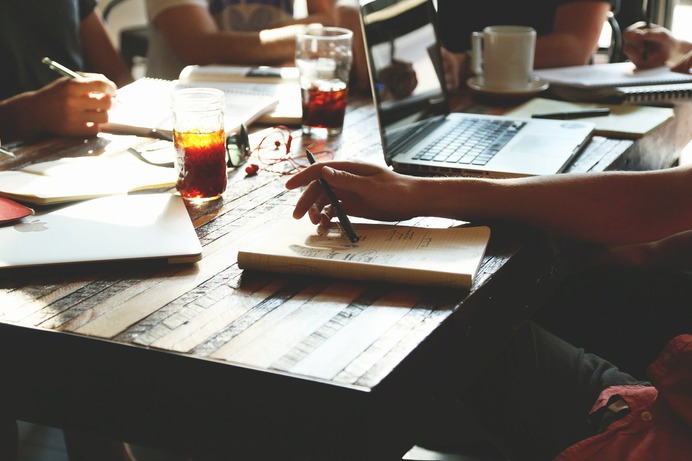 How the logo of a company can influence the business